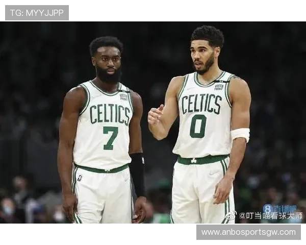 NBA的微博官方账号主要发布哪些类型的内容吸引粉丝关注 NBA的微博官方账号主要发布哪些类型的内容吸引粉丝关注